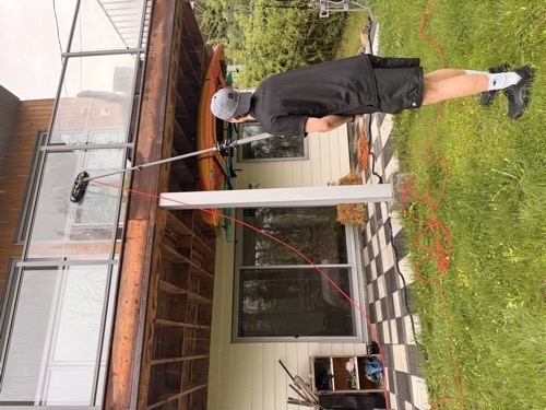 Lavage de vitres sécuritaire avec water-fed pole
